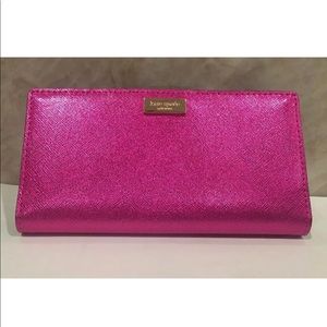 Kate Spade Stacy wallet. Hot pink